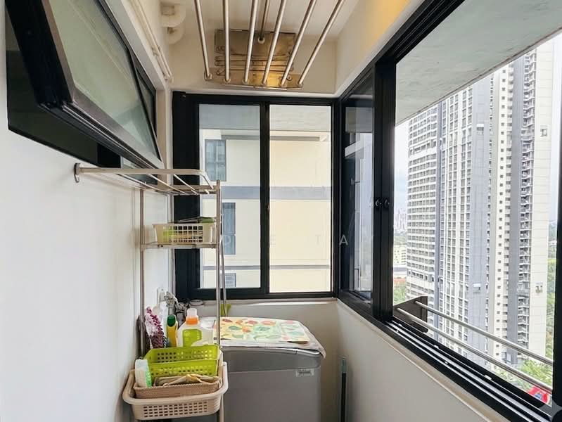 91 Dawson Road, 91 Dawson Road, 2 Bedrooms, 700 sqft, HDB Flat For Sale, by Eddie Tay, 500060369 - Yard - PropertyGuru.com.sg