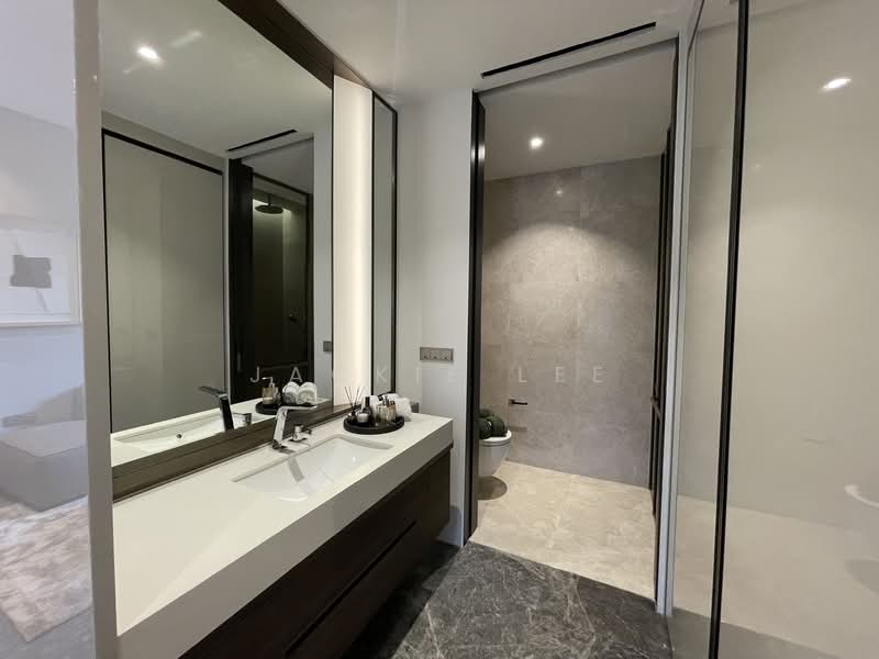 19 Nassim Condominium For Sale at S$ 1,842,000 | PropertyGuru Singapore - Bathroom