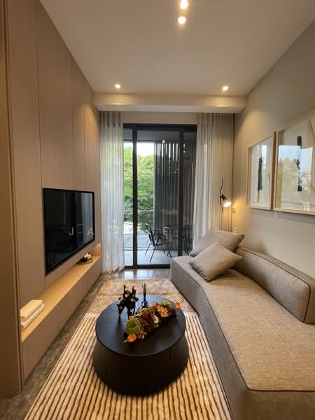 19 Nassim Condominium For Sale at S$ 1,842,000 | PropertyGuru Singapore - Living Room