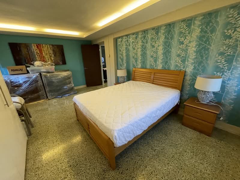 200 Boon Lay Drive HDB Flat For Sale at S$ 640,000 | PropertyGuru Singapore - Bedroom