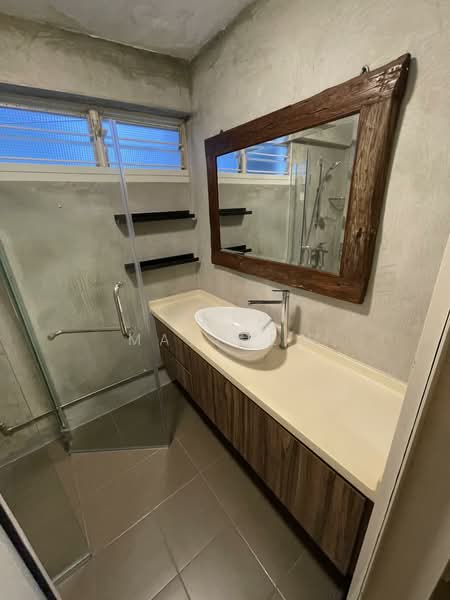 200 Boon Lay Drive HDB Flat For Sale at S$ 640,000 | PropertyGuru Singapore - Bathroom