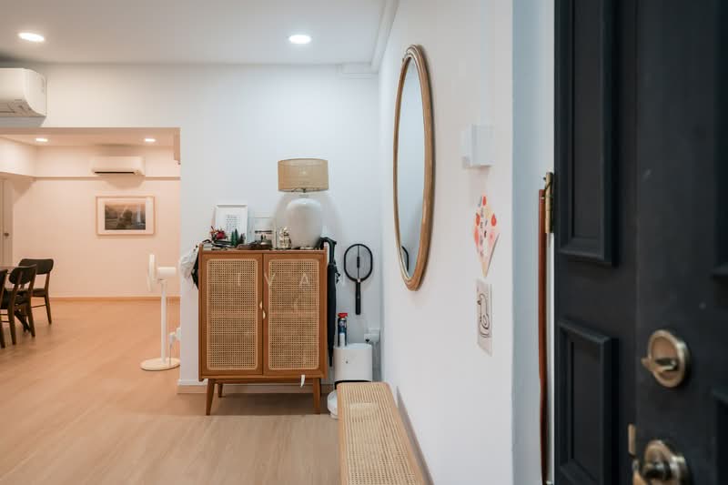 69 Redhill Close HDB Flat For Sale at S$ 920,000 | PropertyGuru Singapore - Entrance