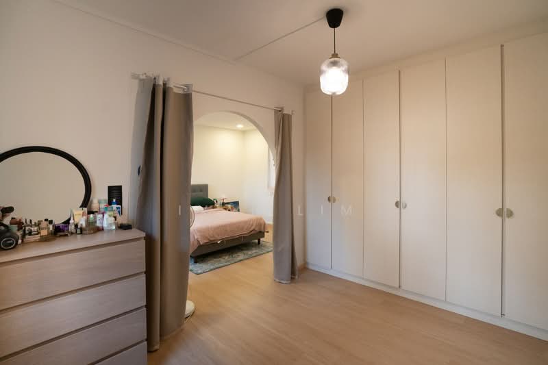 69 Redhill Close HDB Flat For Sale at S$ 920,000 | PropertyGuru Singapore - Bedroom