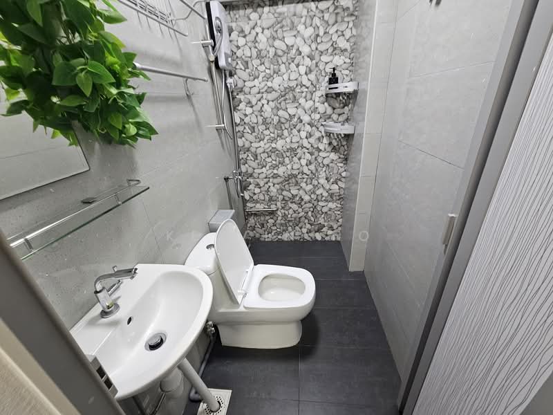 481 Tampines Street 44, 481 Tampines Street 44, Room Rental, 105 sqft, HDB Flat For Rent, by Kelvin Ho, 500060399 - PropertyGuru.com.sg