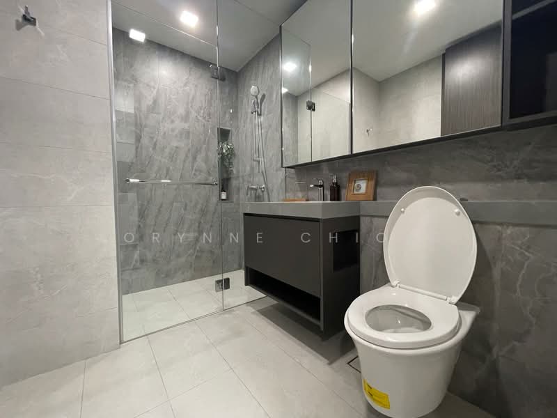 Parc Clematis Condominium For Sale at S$ 1,400,000 | PropertyGuru Singapore - Bathroom