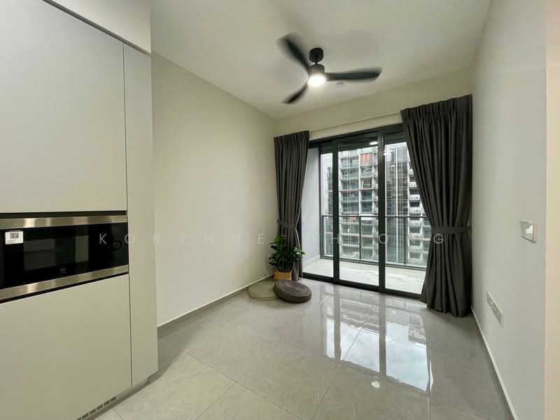 Parc Clematis Condominium For Sale at S$ 1,400,000 | PropertyGuru Singapore - Living Room