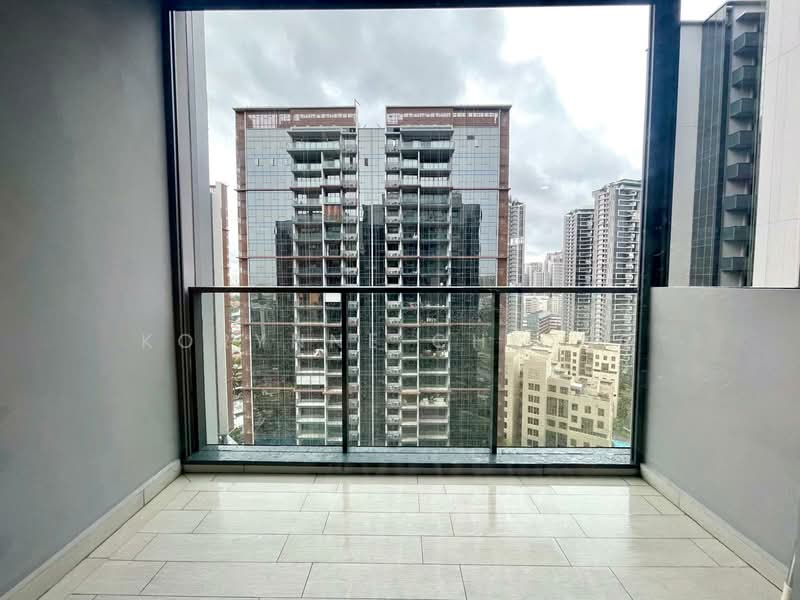 Parc Clematis Condominium For Sale at S$ 1,400,000 | PropertyGuru Singapore - Balcony
