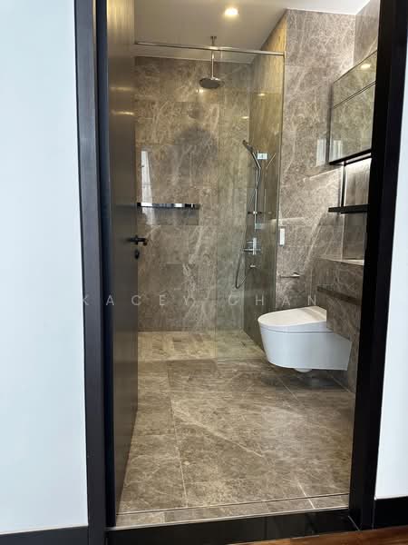 Martin Modern, 8 Martin Place, 2 Bedrooms, 764 sqft, Apartment For Rent, by Kacey Chan, 500060410 - Bathroom - PropertyGuru.com.sg