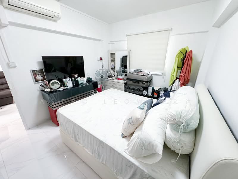 76 Telok Blangah Drive HDB Flat For Sale at S$ 328,888 | PropertyGuru Singapore - Bedroom