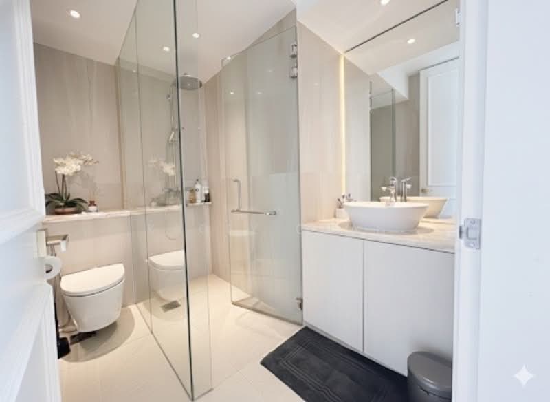 Newton Suites Apartment For Sale at S$ 3,280,000 | PropertyGuru Singapore - Bathroom