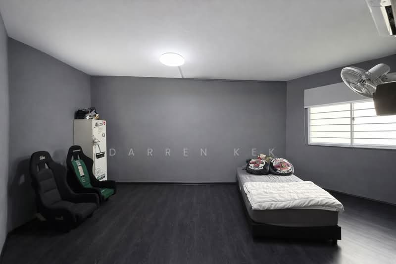 702 Choa Chu Kang Street 53 HDB Flat For Sale at S$ 560,000 | PropertyGuru Singapore - Common Bedroom 3