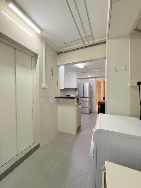 625 Bukit Batok Central HDB Flat For Sale at S$ 688,000 | PropertyGuru Singapore - Yard Area