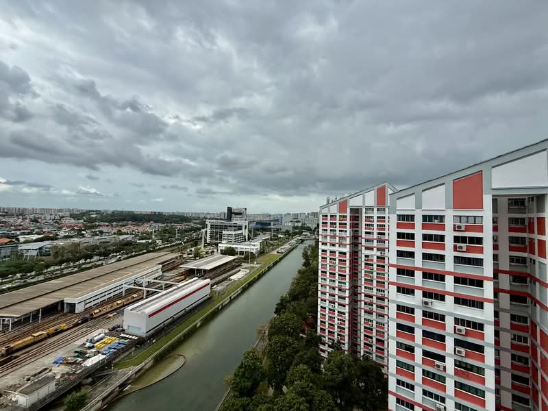 165 Bishan Street 13 HDB Flat For Sale at S$ 1,290,000 | PropertyGuru Singapore - Exterior