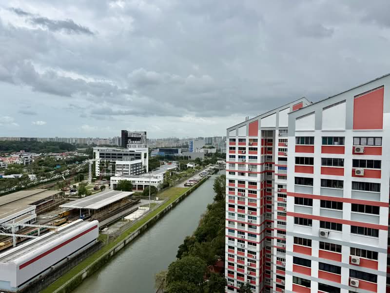 165 Bishan Street 13 HDB Flat For Sale at S$ 1,290,000 | PropertyGuru Singapore - Exterior