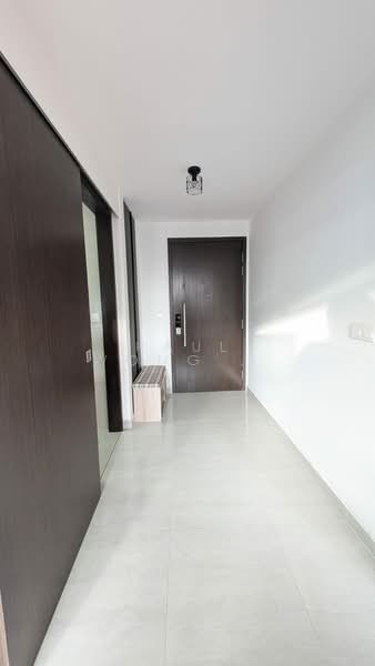 Symphony Suites Condominium For Sale at S$ 1,300,000 | PropertyGuru Singapore - Entrance