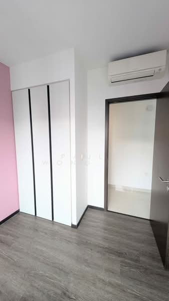 Symphony Suites Condominium For Sale at S$ 1,300,000 | PropertyGuru Singapore - Interior