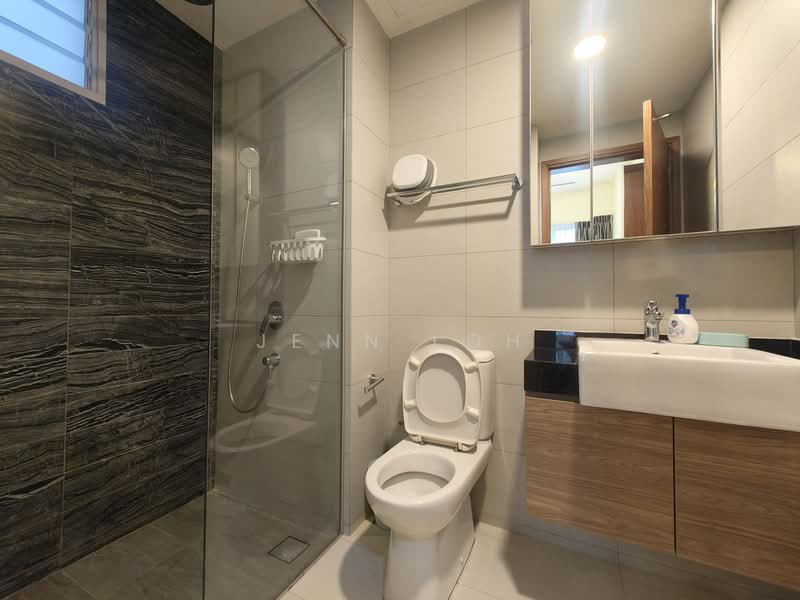 WhiteHaven, 332 Pasir Panjang Road, 2 Bedrooms, 538 sqft, Apartment For Rent, by Jenn Loh, 500060471 - Bathroom - PropertyGuru.com.sg