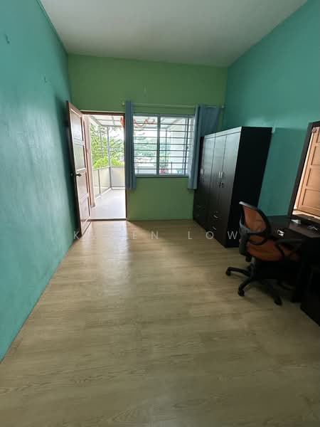 ❤️Orginal 2-Storey Terrace @ Mount Sinai View / Drive, Moonbeam walk ❤️ 8897 I732 Terraced House For Sale at S$ 5,700,000 | PropertyGuru Singapore - Balcony