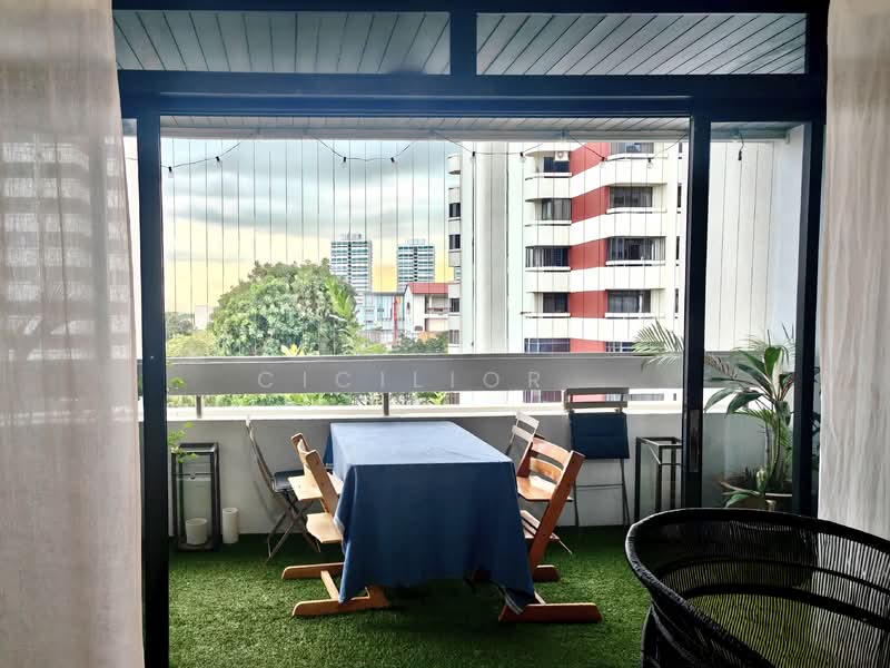 Ocean Park, 526 East Coast Road, 3 Bedrooms, 2,110 sqft, Condominium For Rent, by CICILIOR ., 500060483 - Balcony - PropertyGuru.com.sg