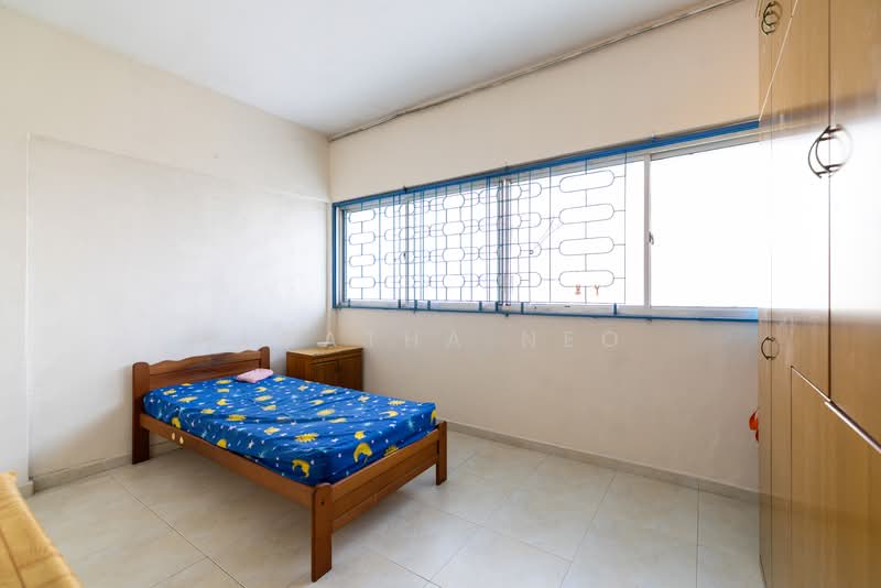 126 Geylang East Avenue 1 HDB Flat For Sale at S$ 750,000 | PropertyGuru Singapore - Bedroom