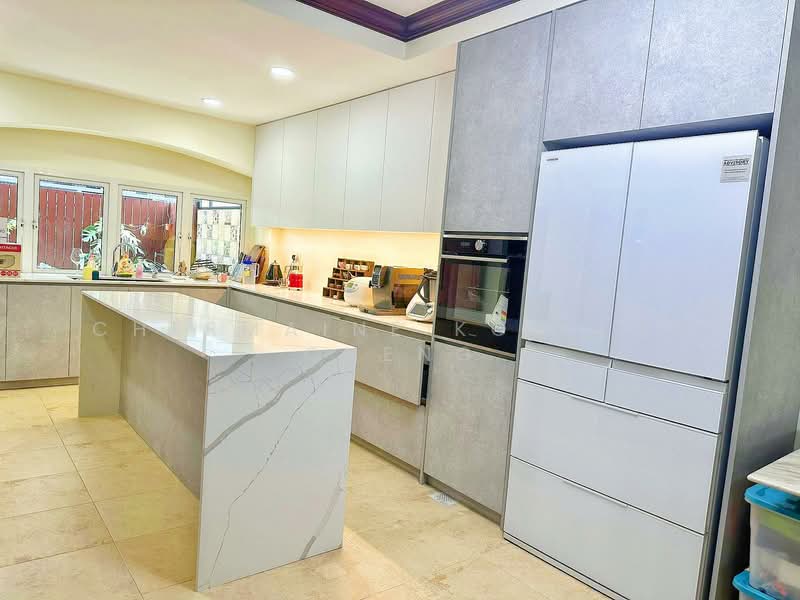 Sunrise Drive Semi-Detached House For Sale at S$ 5,999,999 | PropertyGuru Singapore - Kitchen