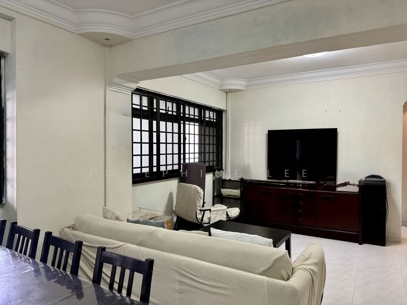 11 Pine Close, 11 Pine Close, Room Rental, 100 sqft, HDB Flat For Rent, by Josephine Lee, 500060502 - Living Room - PropertyGuru.com.sg