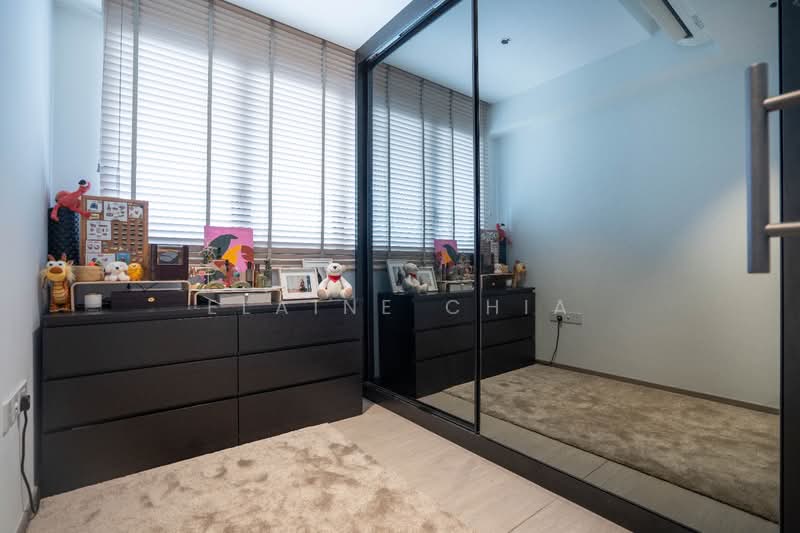 The Garden Residences Condominium For Sale at S$ 1,390,000 | PropertyGuru Singapore - Bedroom