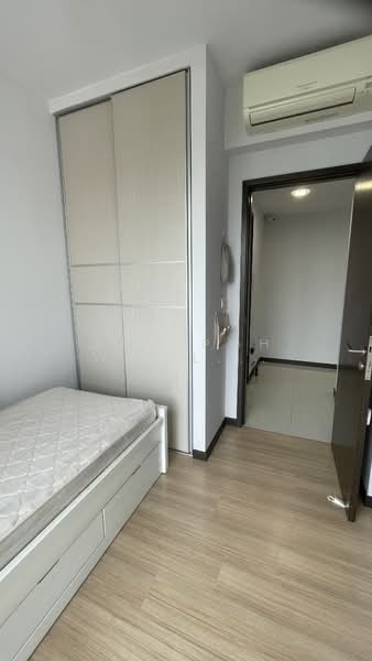 Lake Life Executive Condominium For Sale at S$ 1,920,000 | PropertyGuru Singapore - Bedroom