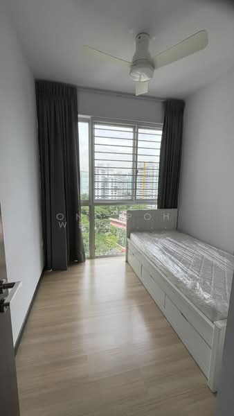 Lake Life Executive Condominium For Sale at S$ 1,920,000 | PropertyGuru Singapore - Bedroom