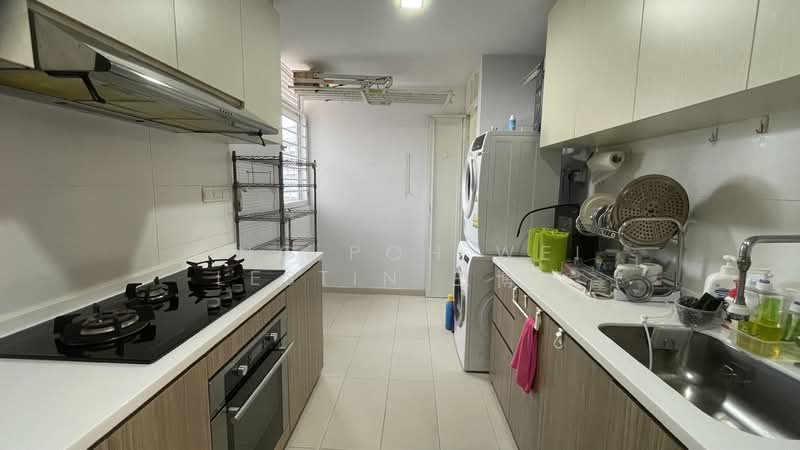 Lake Life Executive Condominium For Sale at S$ 1,920,000 | PropertyGuru Singapore - Kitchen