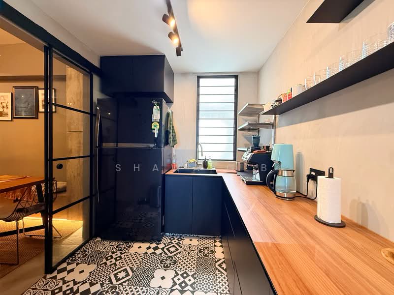 Crescendo Park Condominium For Sale at S$ 1,550,000 | PropertyGuru Singapore - Kitchen