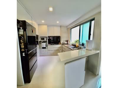 For Sale - Yew Mei Green