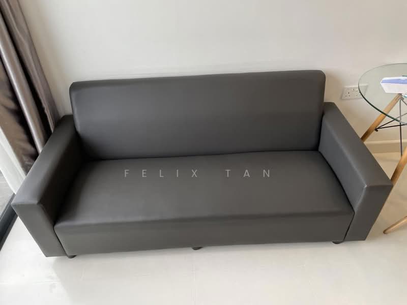 Urban Vista, 2 Tanah Merah Kechil Link, 1 Bedroom, 441 sqft, Condominium For Rent, by Felix Tan, 500060555 - Living Room - PropertyGuru.com.sg