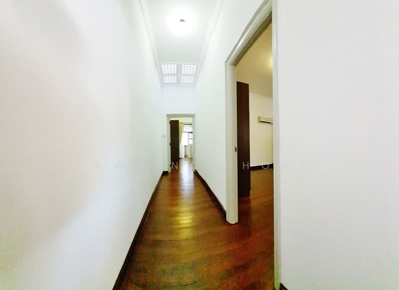 Townerville, 12 May Road, 2 Bedrooms, 2,162 sqft, Conservation House For Rent, by Lawrence Hong, 500060580 - Corridor - PropertyGuru.com.sg