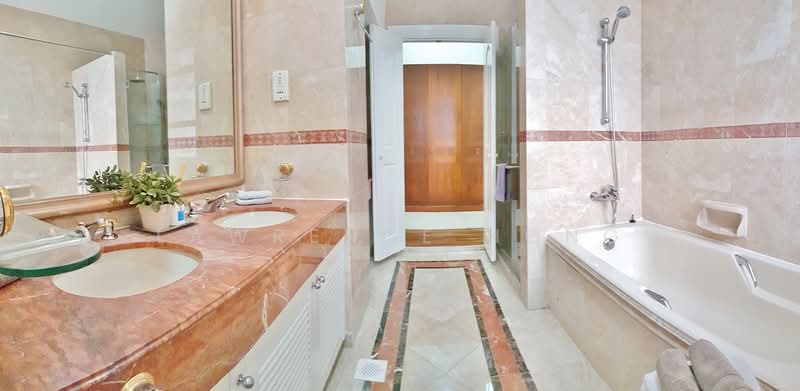 Leonie Condotel, 2 Leonie Hill Road, 4 Bedrooms, 2,715 sqft, Condominium For Rent, by Lawrence Hong, 500060590 - Bathroom - PropertyGuru.com.sg