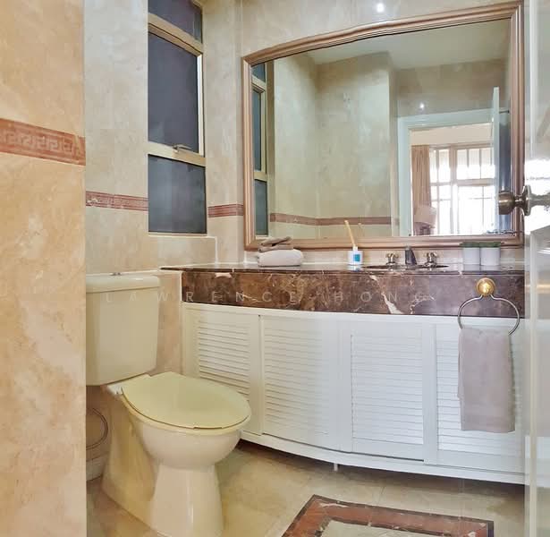 Leonie Condotel, 2 Leonie Hill Road, 4 Bedrooms, 2,715 sqft, Condominium For Rent, by Lawrence Hong, 500060590 - Bathroom - PropertyGuru.com.sg