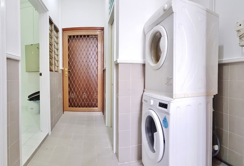 Leonie Condotel, 2 Leonie Hill Road, 4 Bedrooms, 2,568 sqft, Condominium For Rent, by Lawrence Hong, 500060590 - Corridor - PropertyGuru.com.sg