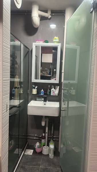 224 Simei Street 4, 224 Simei Street 4, Room Rental, 130 sqft, HDB Flat For Rent, by Ken Pang, 500060592 - Bathroom - PropertyGuru.com.sg