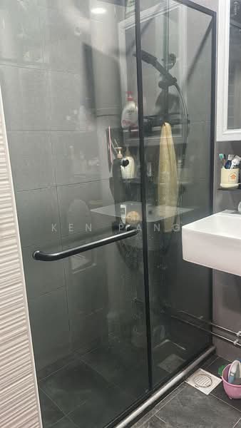 224 Simei Street 4, 224 Simei Street 4, Room Rental, 130 sqft, HDB Flat For Rent, by Ken Pang, 500060592 - Bathroom - PropertyGuru.com.sg