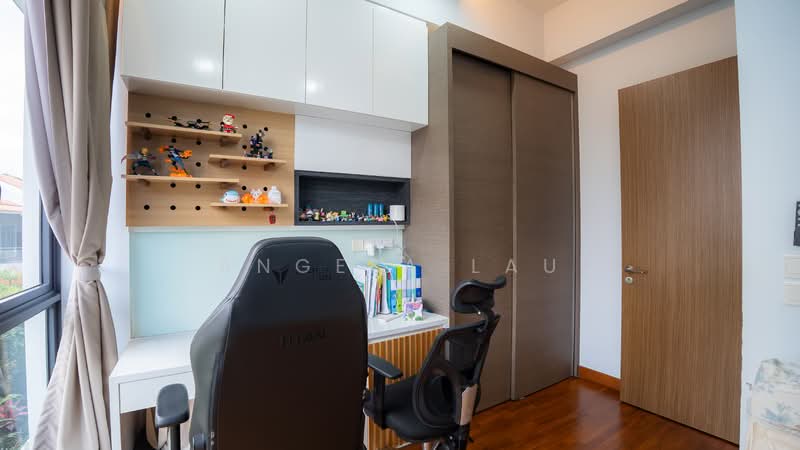 Alana Terraced House For Sale at S$ 3,168,000 | PropertyGuru Singapore - Study