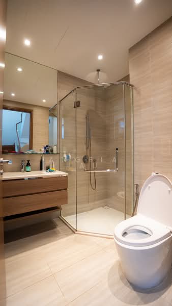 Alana Terraced House For Sale at S$ 3,168,000 | PropertyGuru Singapore - Bathroom