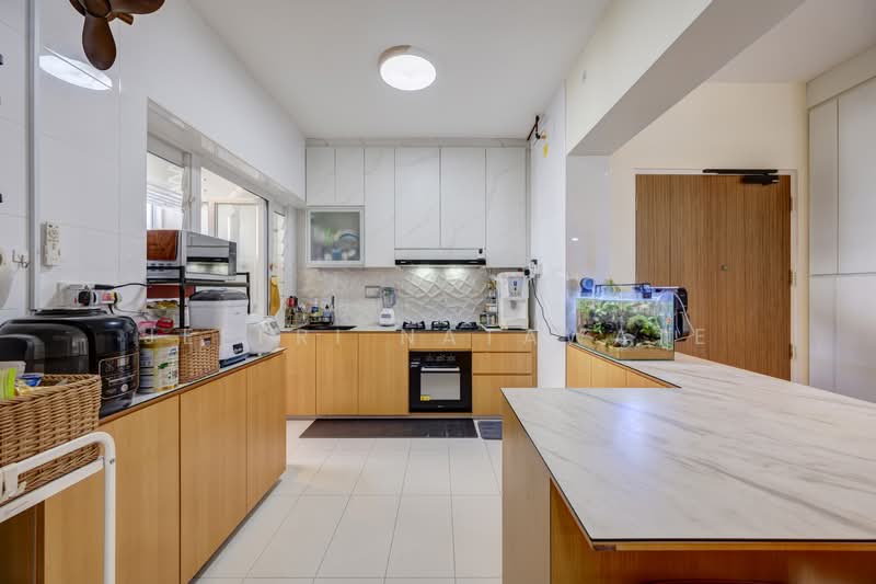 620A Tampines Street 61 HDB Flat For Sale at S$ 799,999 | PropertyGuru Singapore - Kitchen