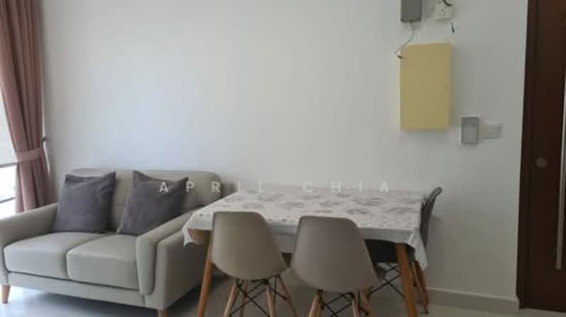 Urban Vista Condominium For Sale at S$ 1,030,000 | PropertyGuru Singapore - Living Room