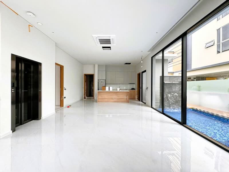 Brand New Detached Tembeling Road With Lift And Pool Detached House For Sale at S$ 18,800,000 | PropertyGuru Singapore - Dining Hall