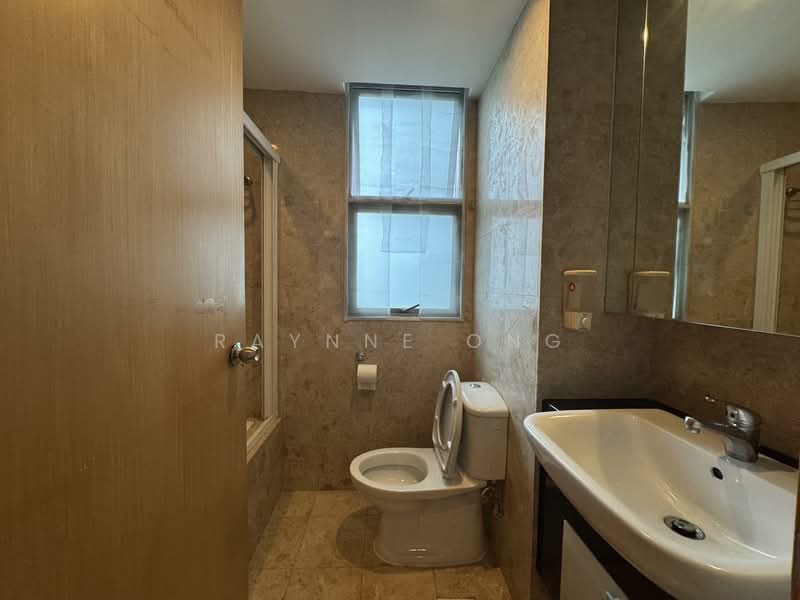 Lakeholmz Condominium For Sale at S$ 2,200,000 | PropertyGuru Singapore - Bathroom