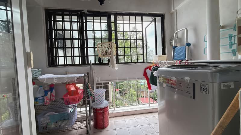 547 Serangoon North Avenue 3, 547 Serangoon North Avenue 3, 3 Bedrooms, 1,291 sqft, HDB Flat For Rent, by Jeslyn Lim 林瑞香, 500060628 - Balcony - PropertyGuru.com.sg