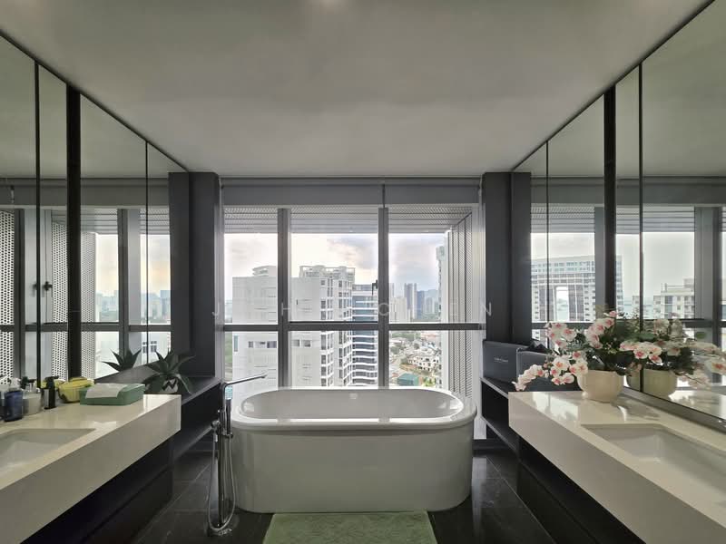 Amber Park Condominium For Sale at S$ 15,000,000 | PropertyGuru Singapore - Bathroom