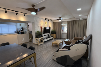 For Sale - 760 Jurong West Street 74