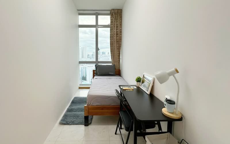 Hillview Regency, 28 Bukit Batok East Avenue 2, Room Rental, 170 sqft, Condominium For Rent, by Nigel Eng, 500060651 - CR1 - PropertyGuru.com.sg