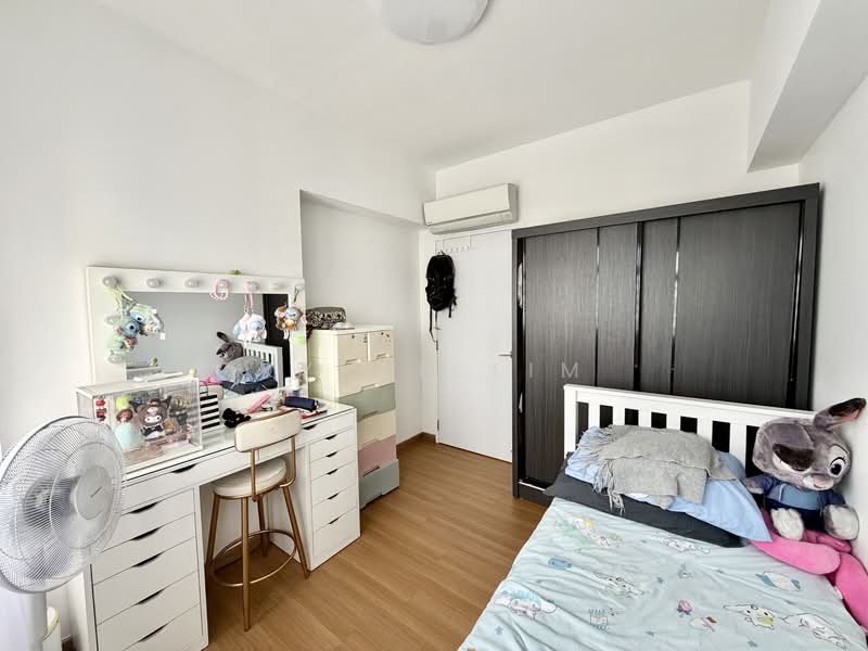 620A Tampines Street 61 HDB Flat For Sale at S$ 850,000 | PropertyGuru Singapore - Bedroom